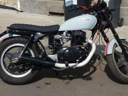 Honda 400 T Café racer (1980) 